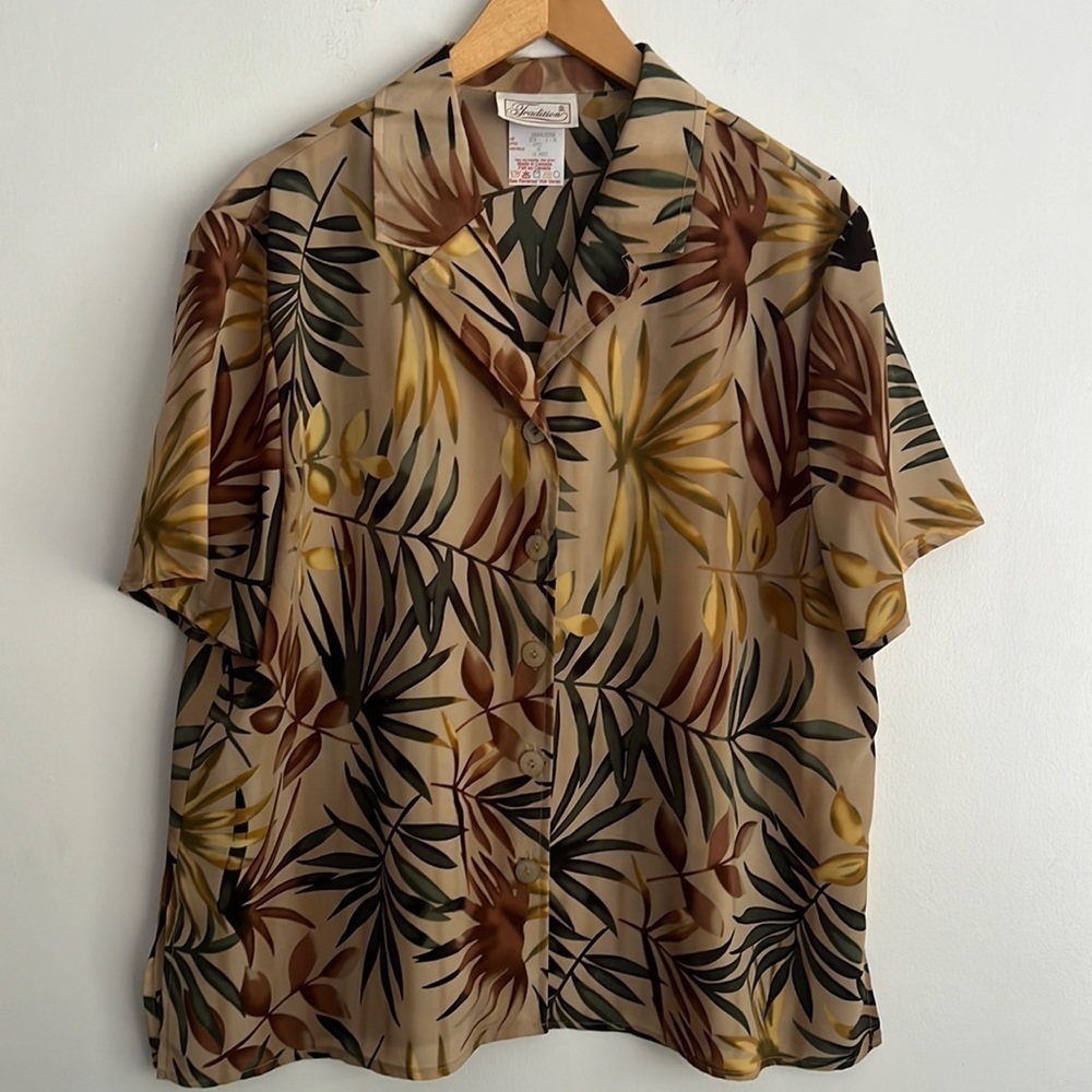 Tradition Short Sleeve Blouse